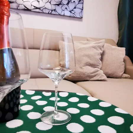 Miljenko I Dobrila Apartment Kastela